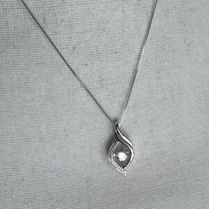 925 Silver Crystal Pendant Necklace Infinity Symbol Teardrop/Eye Shape 18" Chain